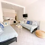 アパート Beachfront Cozy Peraía