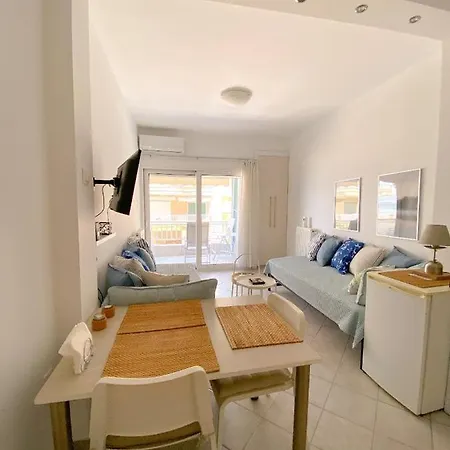 아파트 Beachfront Cozy Peraía
