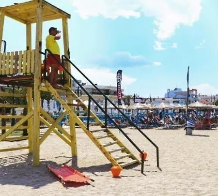 Beachfront Cozy Апартаменты